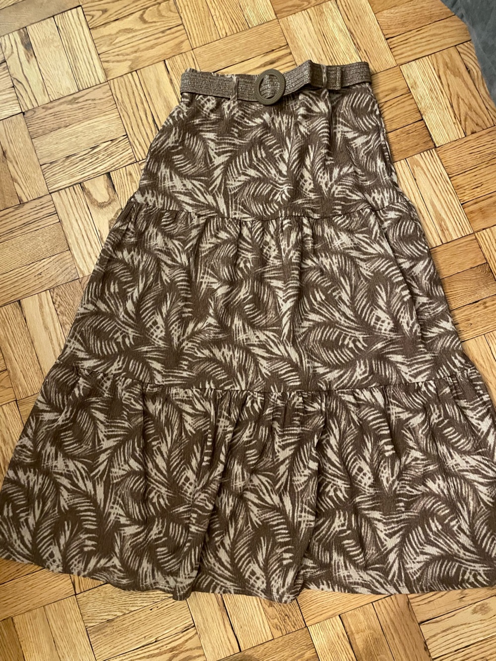 Brown Leaf-Print Tiered Skirt with Belt
